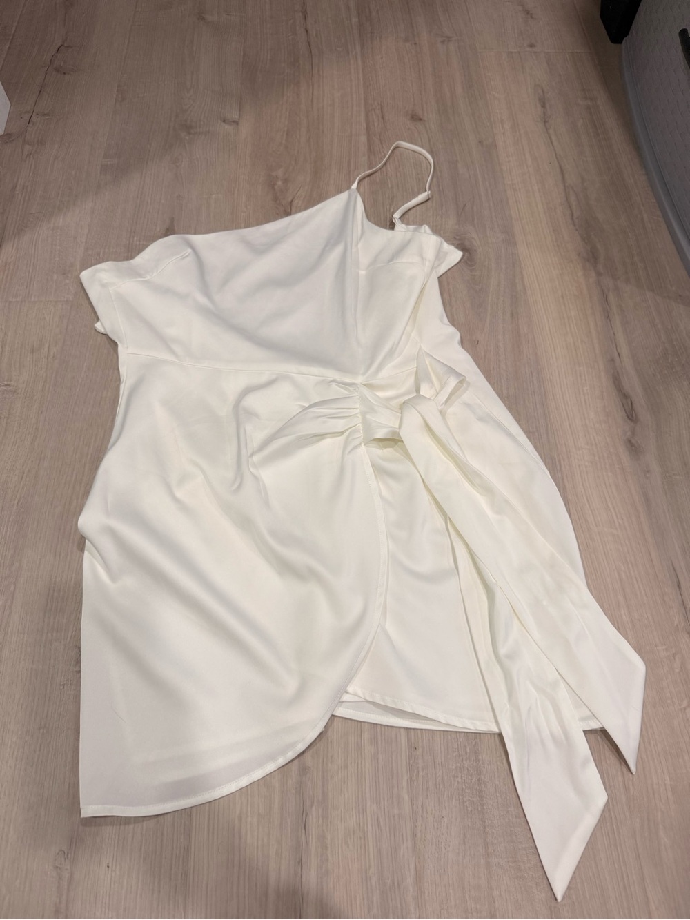 Lulu's One-Shoulder Cream Knot-Front Dress